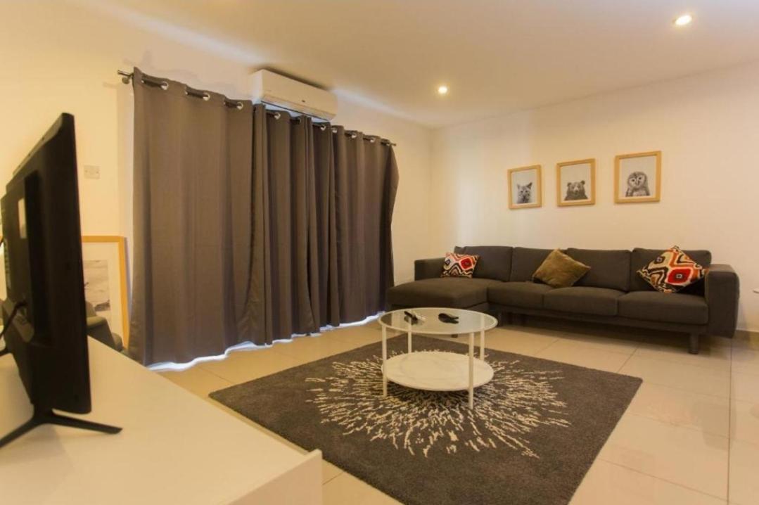The Gallery Luxury Suites Cpg East Legon Kültér fotó