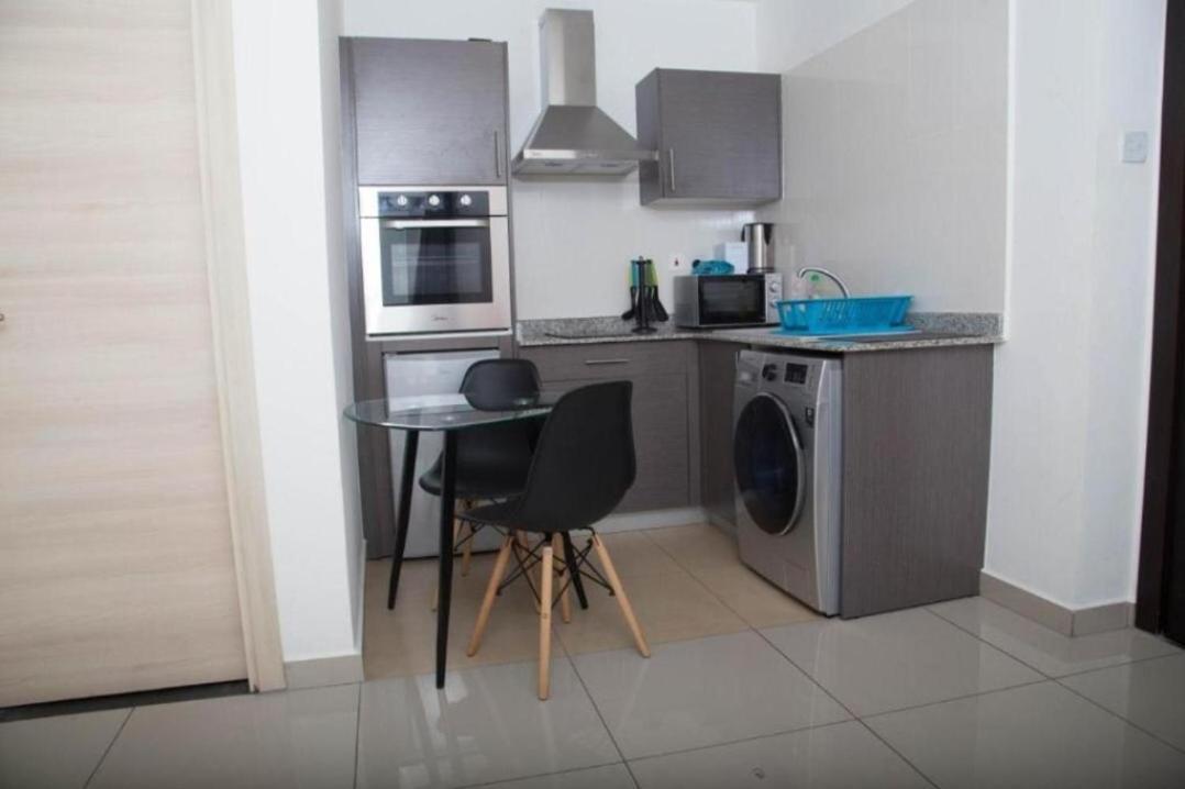 The Gallery Luxury Suites Cpg East Legon Kültér fotó